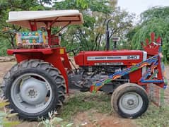 Tactor Massey Ferguson 240 model 2017