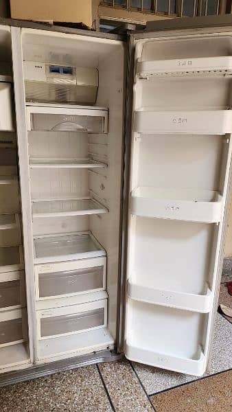 Samsung double door big size fridge Excelent working condition 2