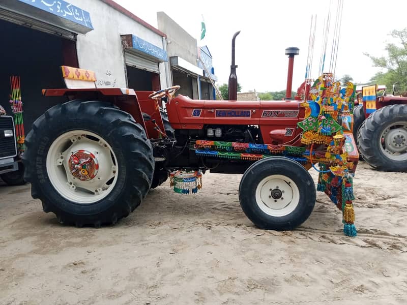 Tractor Massey Ferguson 640 model 2008 2