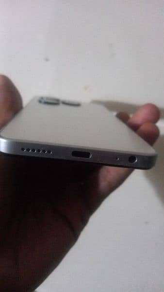 infinix smart 8  Ram4+1 Room 64Gb 2