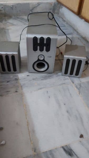 speakers 2