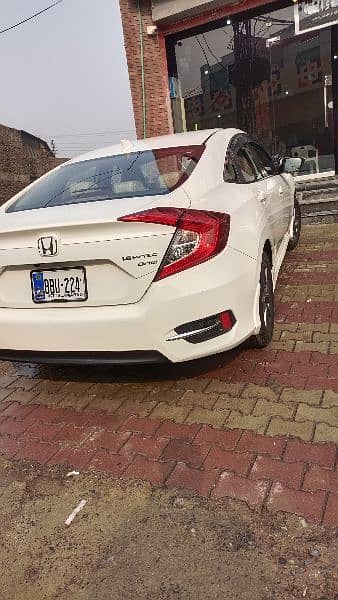 Honda Civic Oriel 2021 6