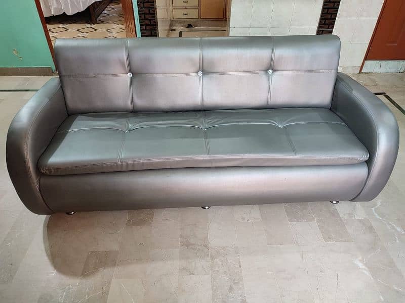 good condition 5 seter sofa set 3