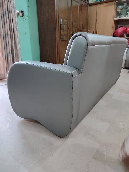 good condition 5 seter sofa set 4