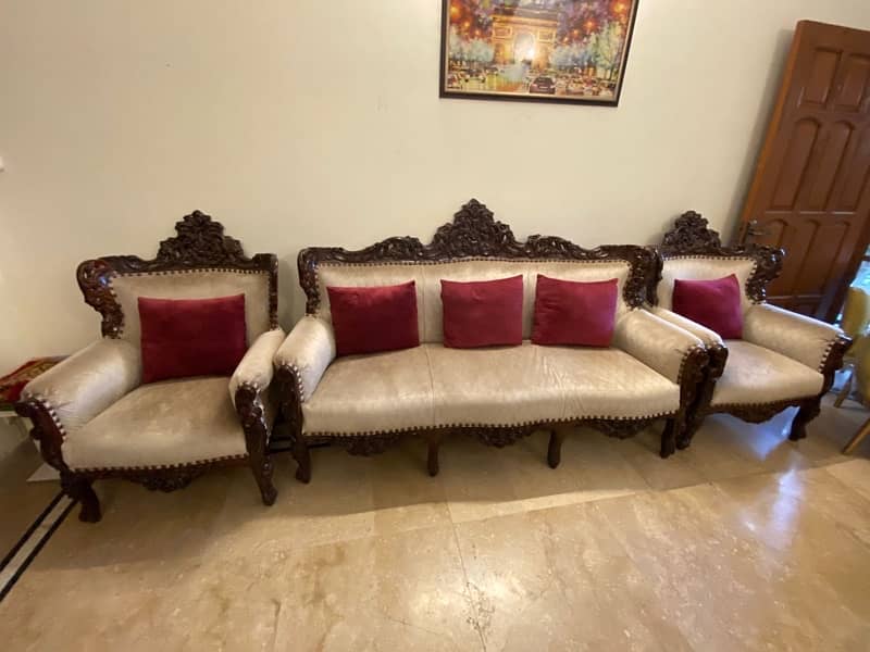 5 seater sofa set- excellent condition 0