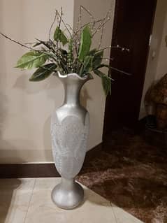 chalk vase