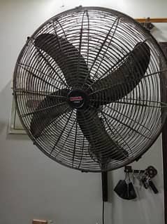 Mega bracket fan 5500