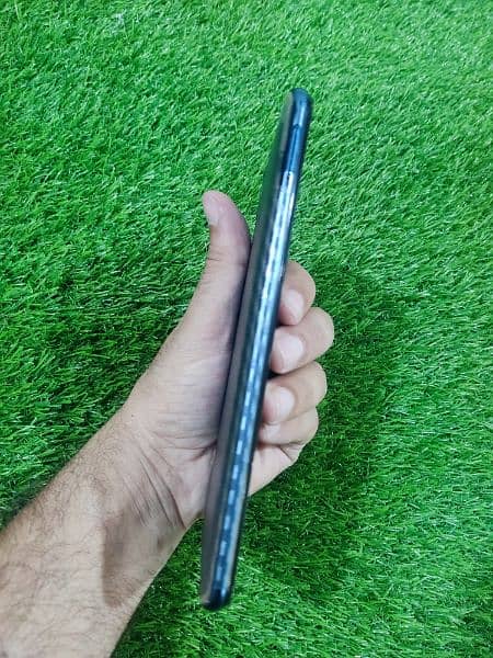 Huawei Y9 2019 10/10 condition 2