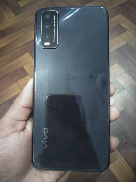 Vivo Y20 4