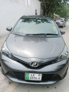 Toyota Vitz 2015