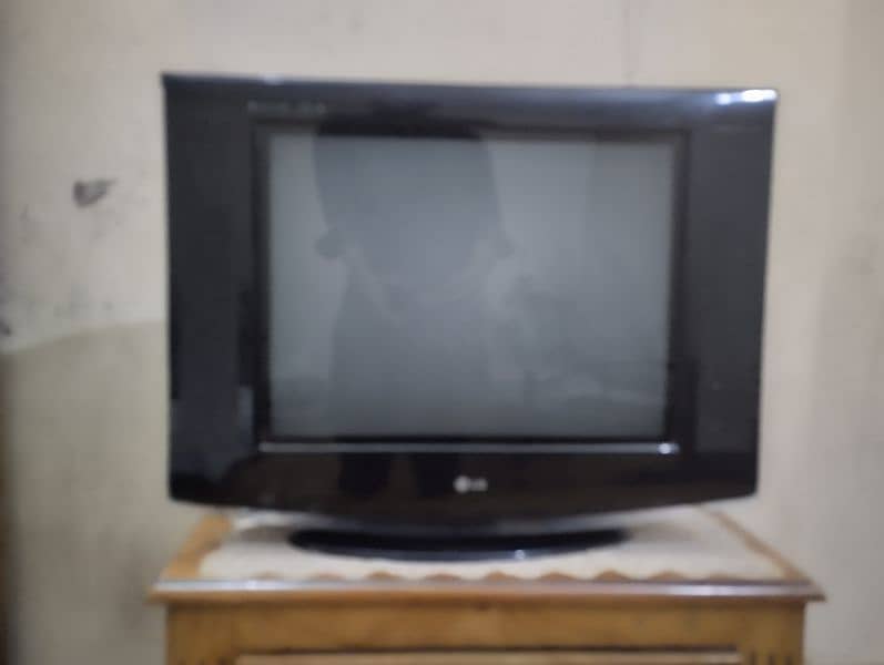 LG HD 32inch TV for sale in Peshawar 1