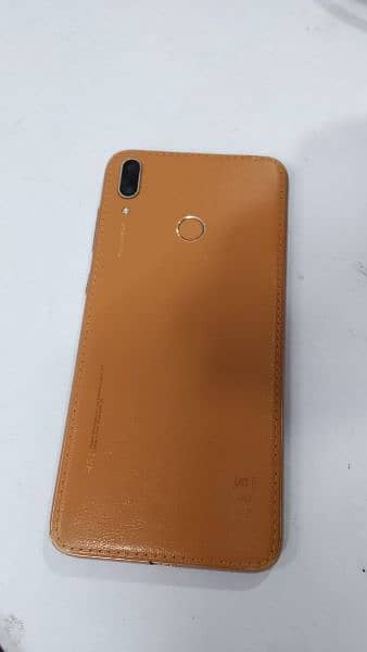 HUAWEI Y7 Prime 2019 1