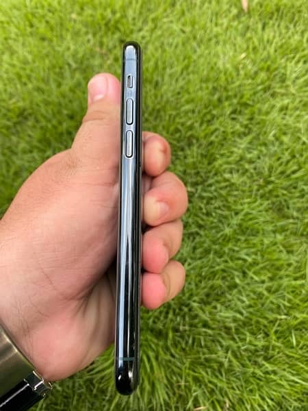 iPhone 11 Pro 256GB Non PTA 4