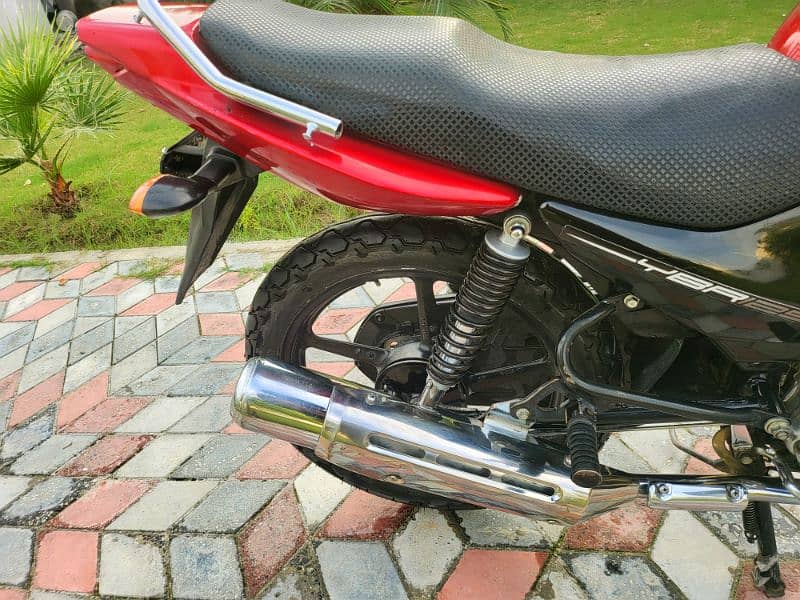 yamaha ybr 125 2018 model 3