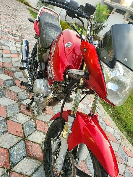 yamaha ybr 125 2018 model 6