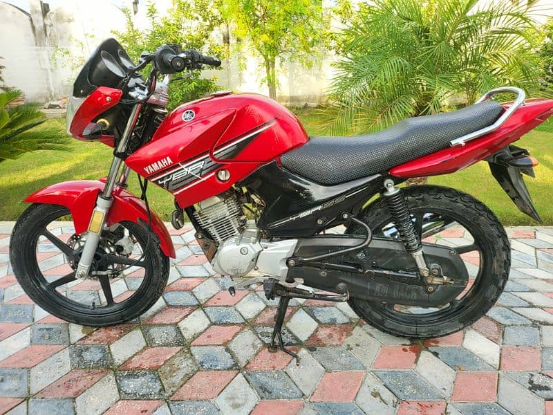 yamaha ybr 125 2018 model 11