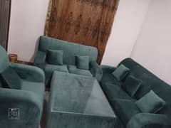 Green sofa set 0