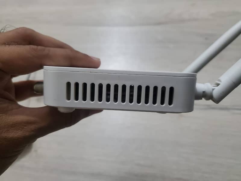 MT-Link router Wireless  1GE+1FE with CATV ports 4