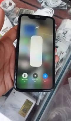 l phone xr 0