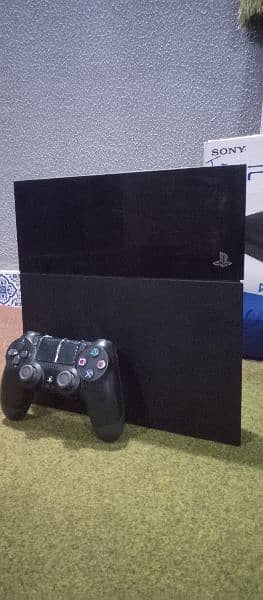 PS4 FAT 1TB NON - JAILBREAK With Box, Games And All Accessories 11