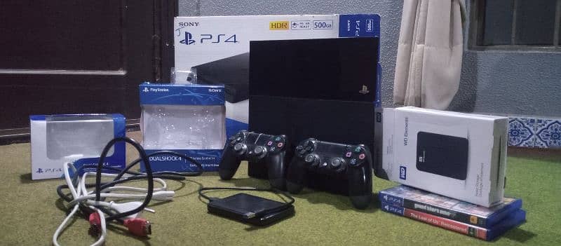 PS4 FAT 1TB NON - JAILBREAK With Box, Games And All Accessories 13