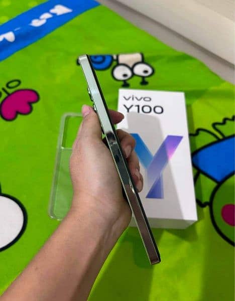 Vivo Y100 8+256 opn box 11mnth wrnty 4