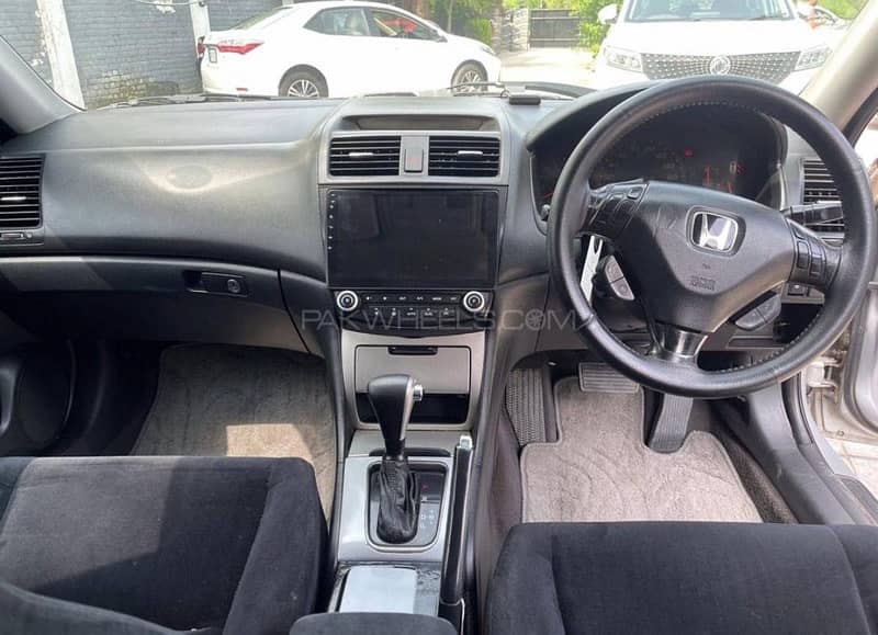 Honda Accord 2004 8