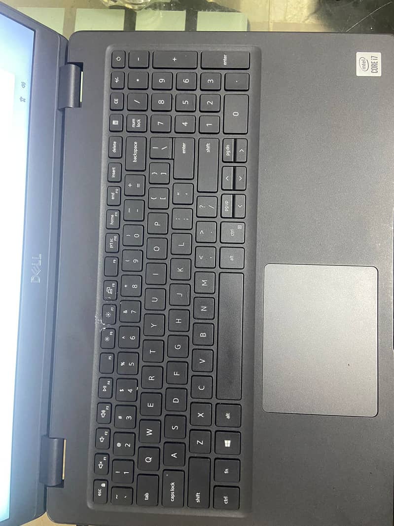 Dell Latitude 15" 3510 - 10th Generation Core i7-10510U QuadCore Proc 7