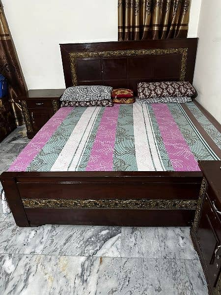 Bed Set with dressing 0