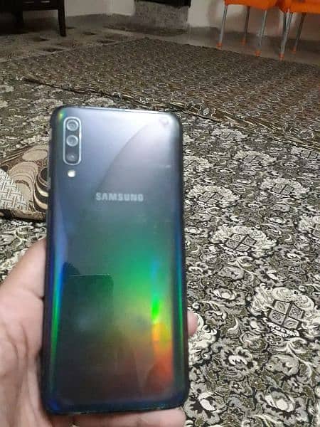 Samsung galaxy A70 3