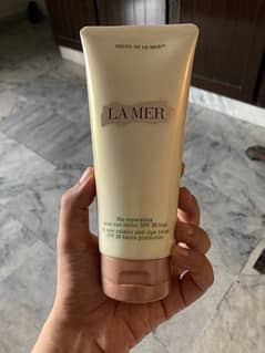 La Mer body sun lotuon