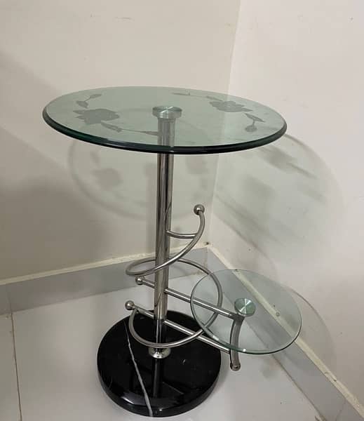 side table 0