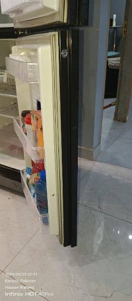 pell glass door full original condition hai. . . 14