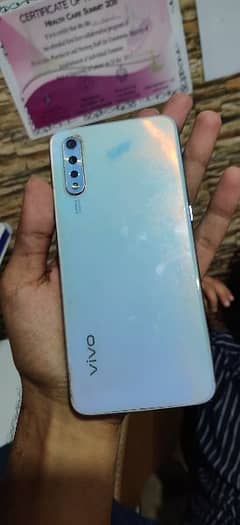 vivo s1