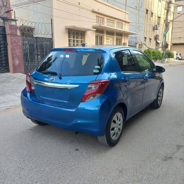 Toyota Vitz 2015 4