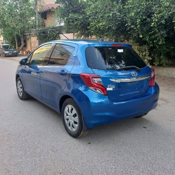 Toyota Vitz 2015 5