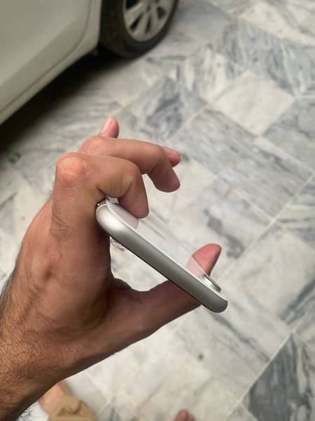 iphone XR 64gb 89 health 3