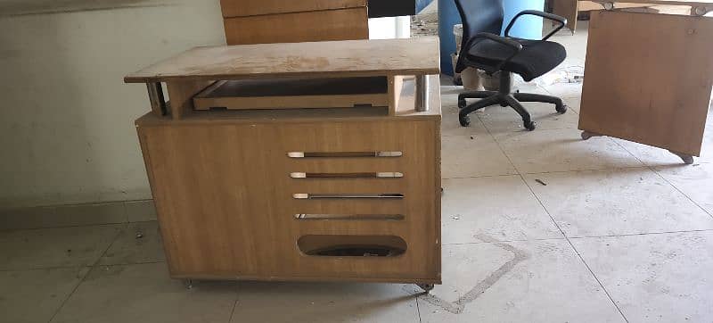 office tables for sell. 3