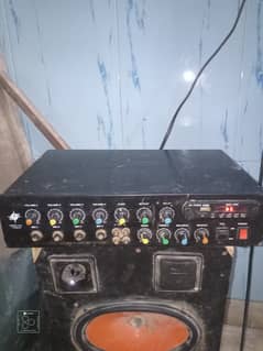 amplifier 2 channels bilkul ok hai urgent sale