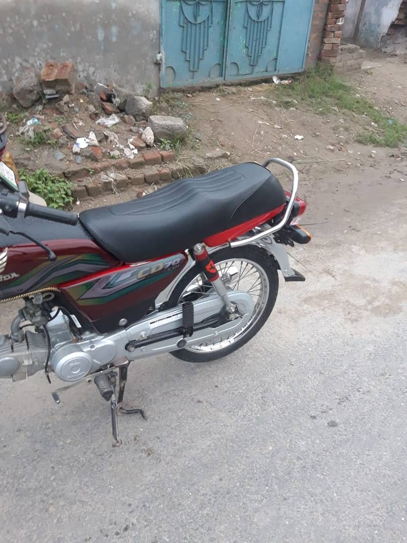 Honda CD 70 2023 (call ya Whatsapp pr rabta kren 5