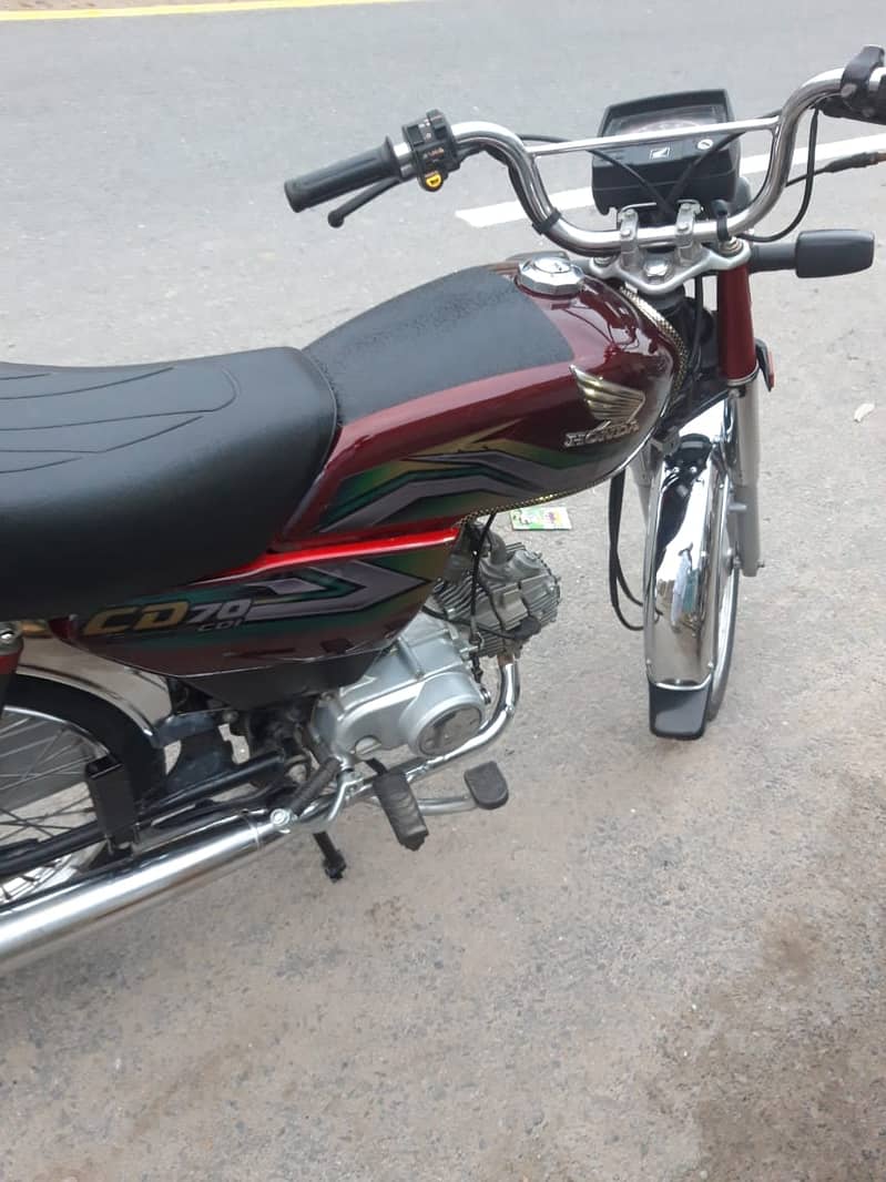 Honda CD 70 2023 (call ya Whatsapp pr rabta kren 6