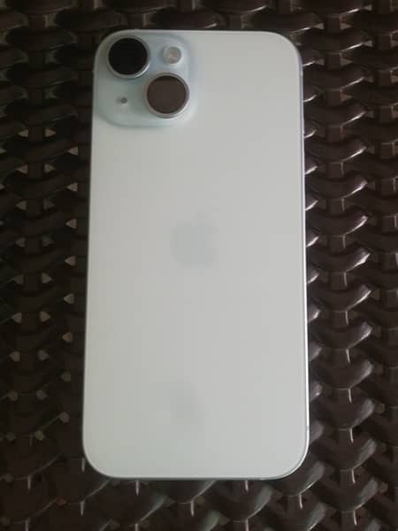 iPhone 15 - 128GB, Dual SIM, Mint Condition, PTA Approved 3