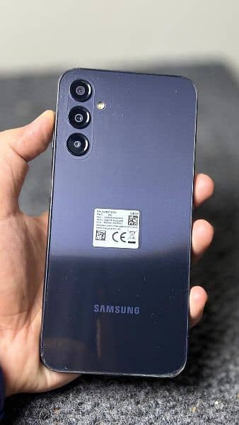 Samsung Galaxy A24 1