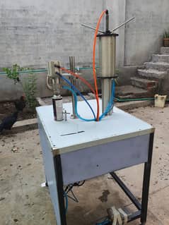 Aerosol filling machine