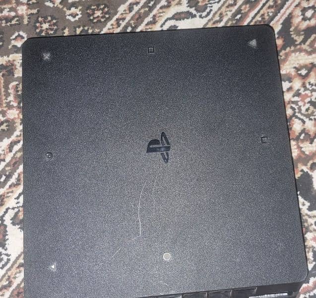 PlayStation 4 Slim 2