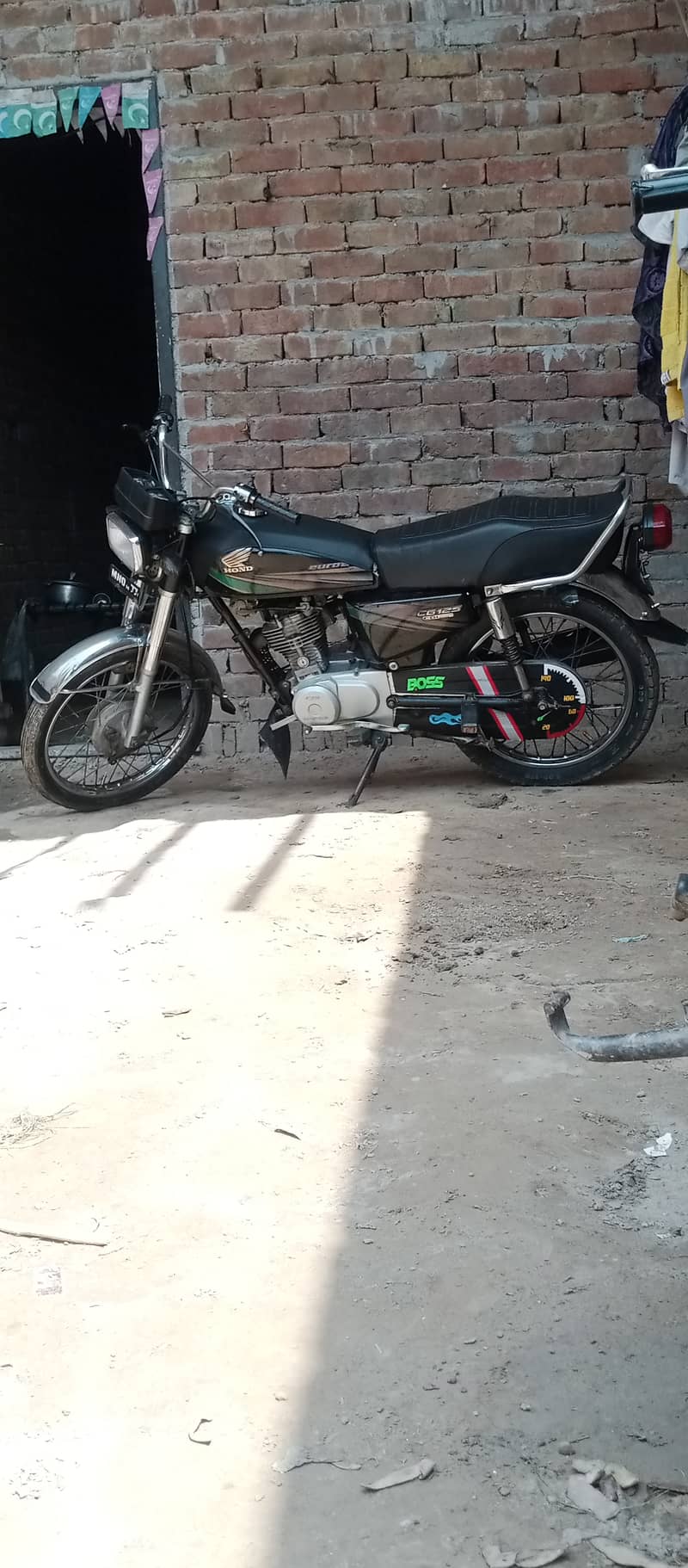 Honda CG 125 2014  03082197776 0