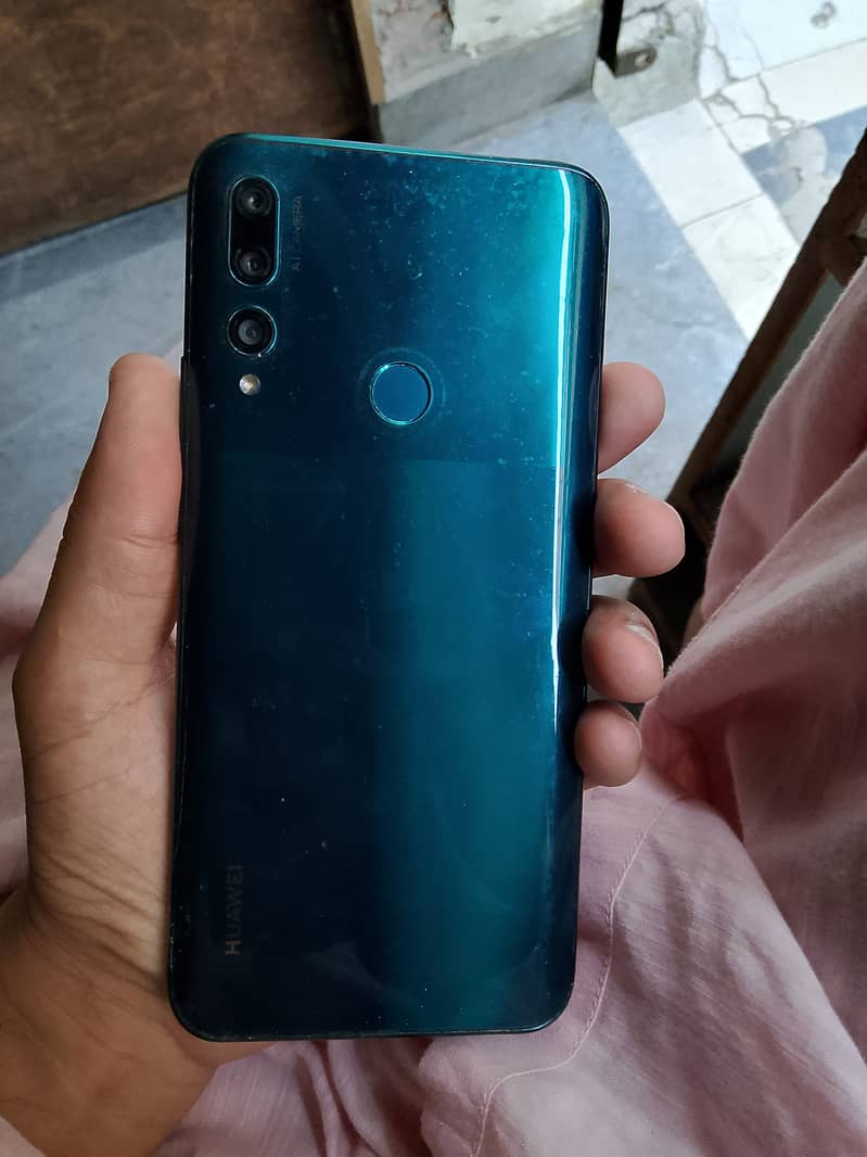 Huawei Y9 Prime 4