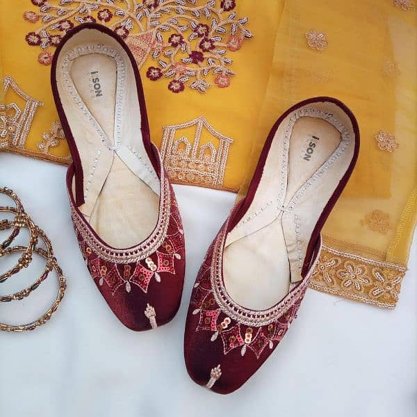 Diamond Cut Maroon Khussa 1