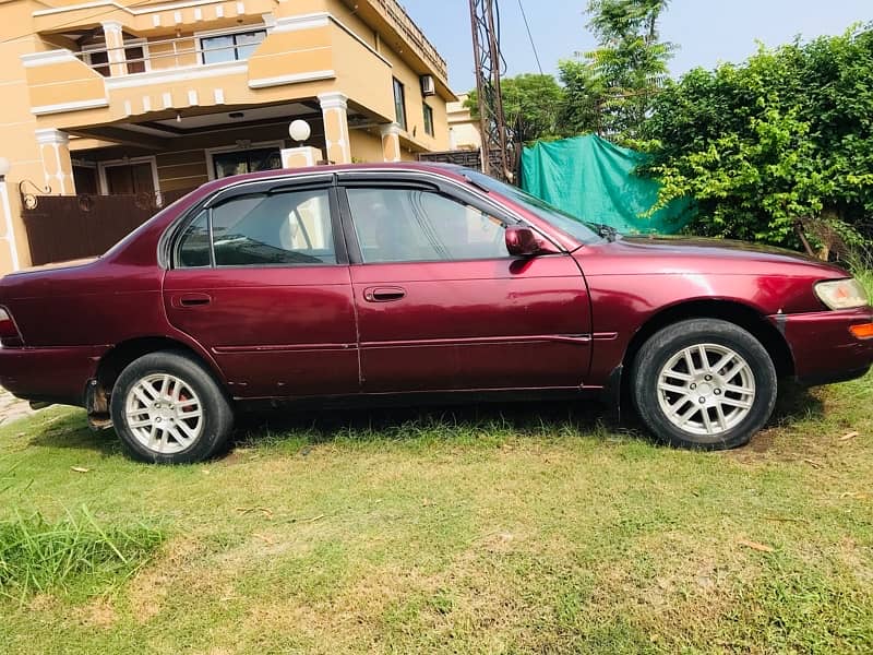 Toyota Corolla XE 2001 3