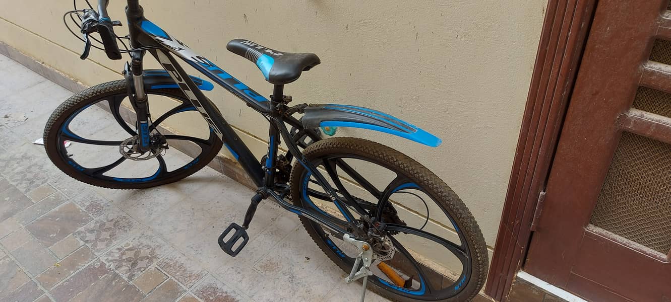 Aluminium body sports bicycle 1